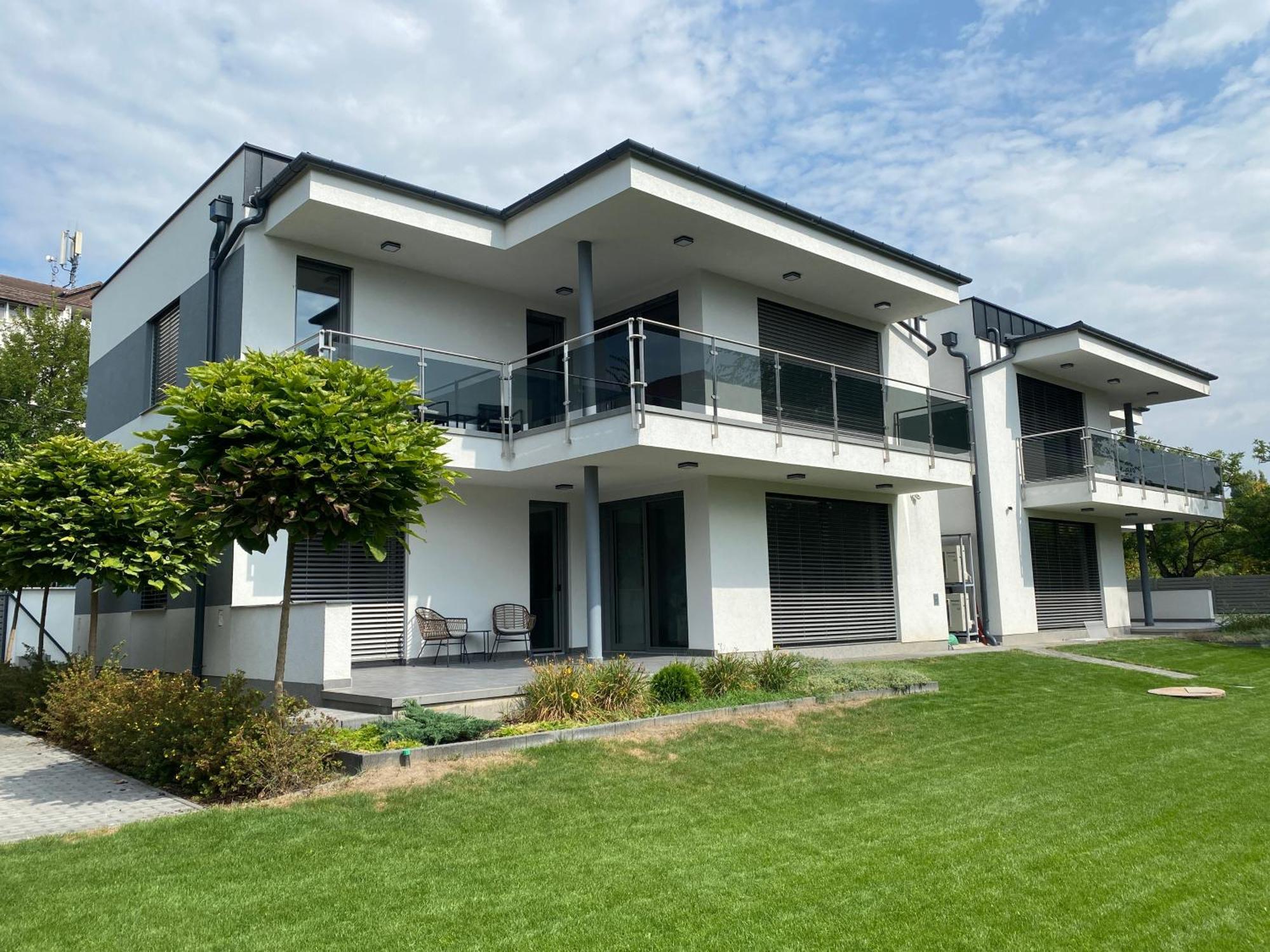 Modern Living In Будапеща Екстериор снимка