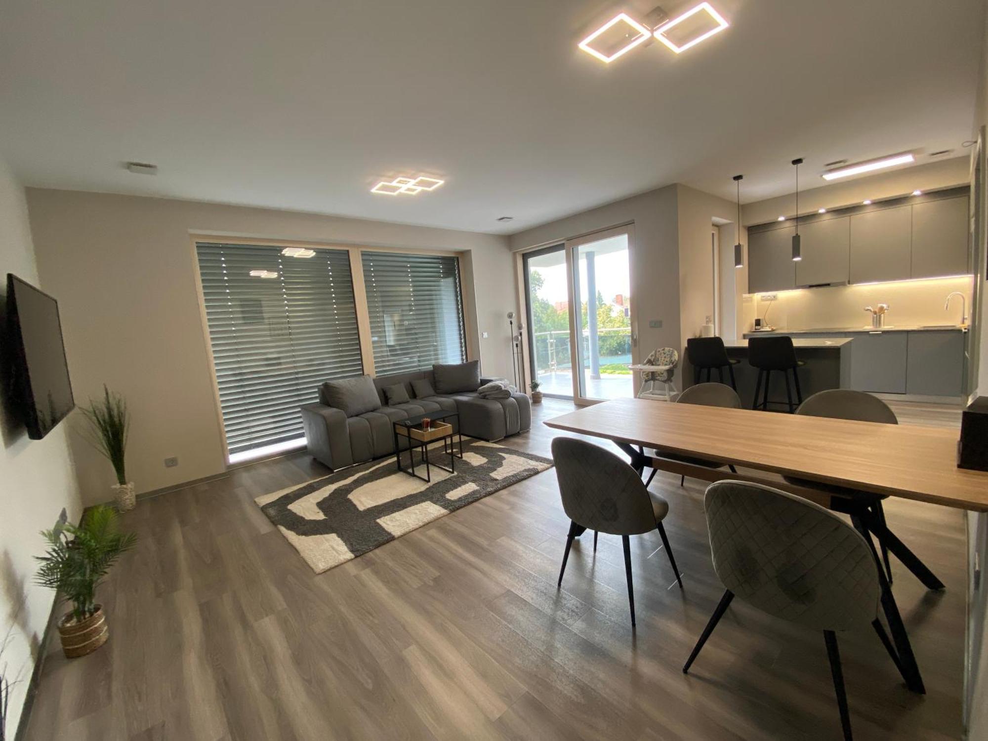 Modern Living In Будапеща Екстериор снимка